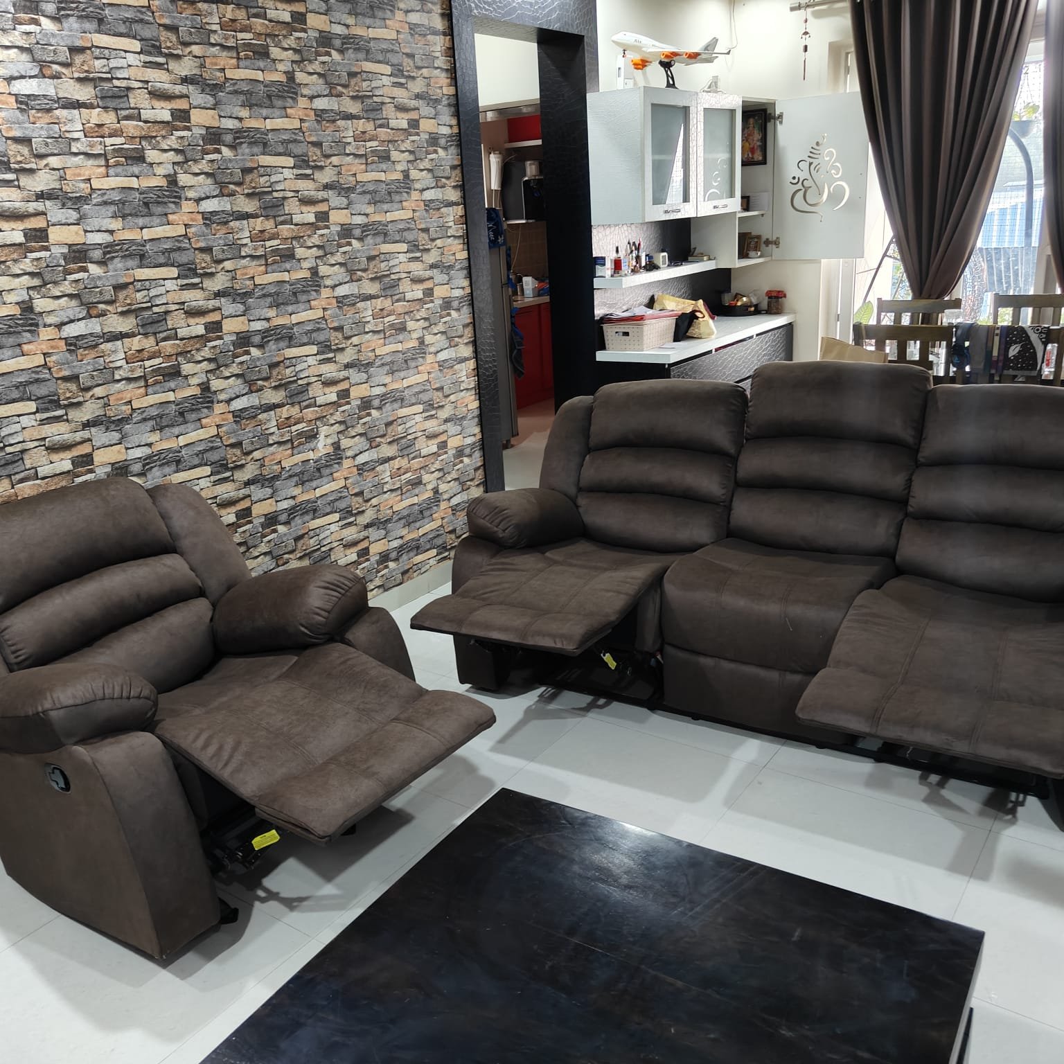 WhatsApp Image 2026-01-02 at 17.00.54 Tendy 3+1 seater recliner sofa - Image 1